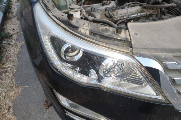 Used Baojun 560 2015 1.8L manual Comfort trim level Right Front Headlight