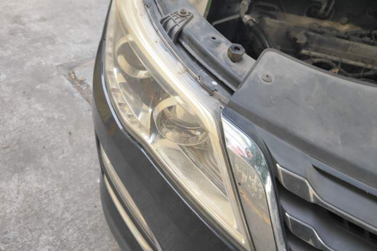 Used Baojun 560 2015 1.8L manual Comfort trim level Right Front Headlight
