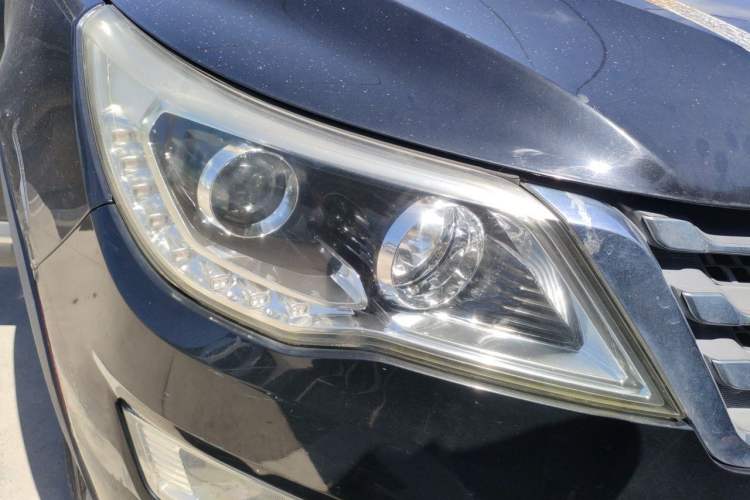 Used Baojun 560 2015 1.8L Manual Elite Edition Right Front Headlight