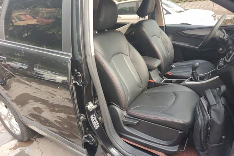 Used Baojun 560 2015 1.8L manual Comfort trim level Right Front Seat