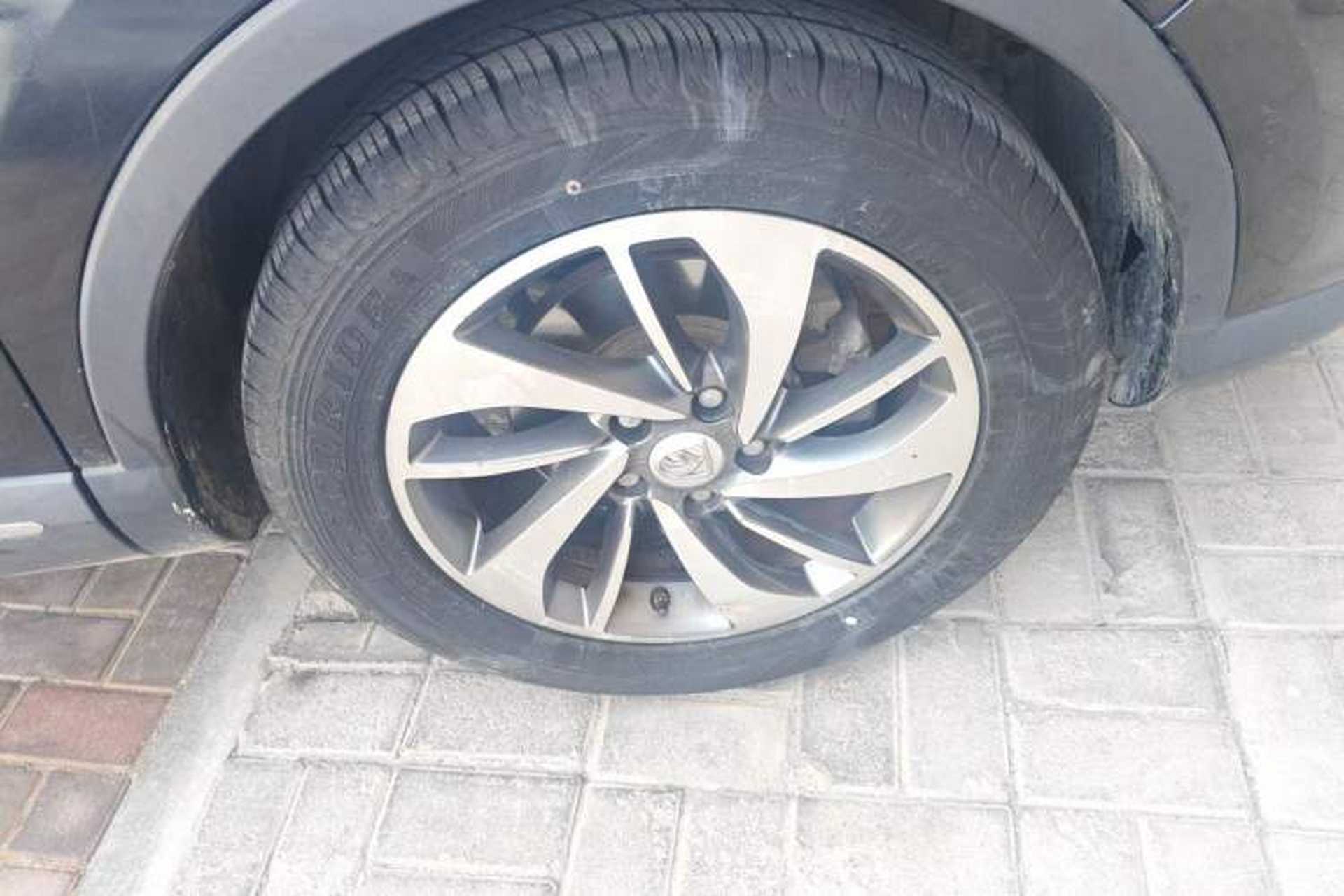 Used Baojun 560 2015 1.8L manual luxury version Right Front Wheel Hub