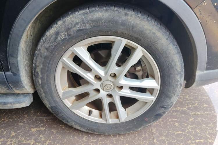 Used Baojun 560 2015 1.8L Manual Elite Edition Right Front Wheel Hub