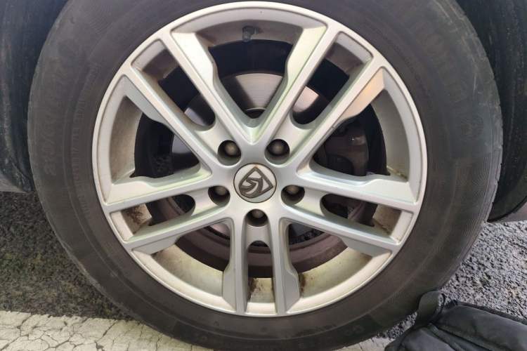 Used Baojun 560 2015 1.8L Manual Elite Edition Right Front Wheel Hub