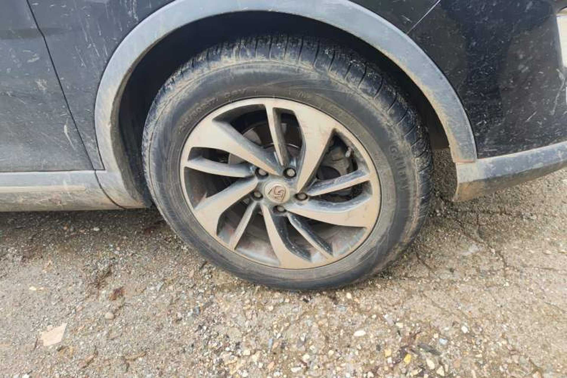 Used Baojun 560 2015 1.8L manual luxury version Right Front Wheel Hub