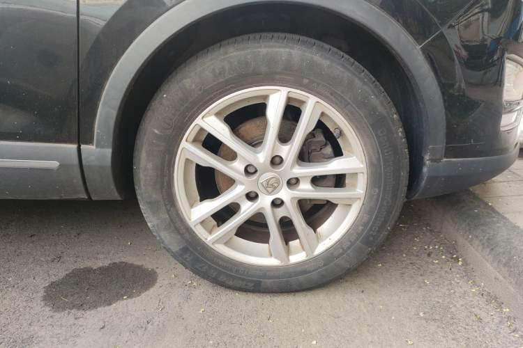 Used Baojun 560 2015 1.8L Manual Elite Edition Right Front Wheel Hub