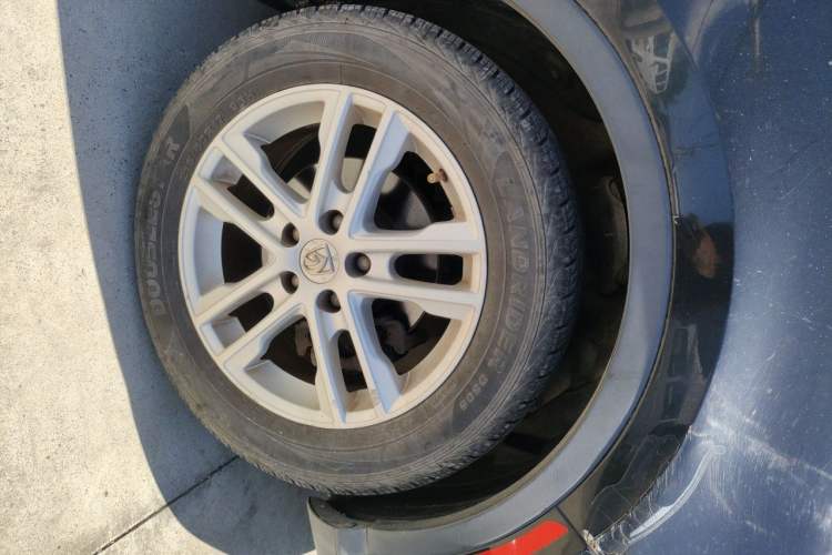 Used Baojun 560 2015 1.8L Manual Elite Edition Right Front Wheel Hub