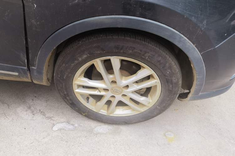 Used Baojun 560 2015 1.8L manual Comfort trim level Right Front Wheel Hub