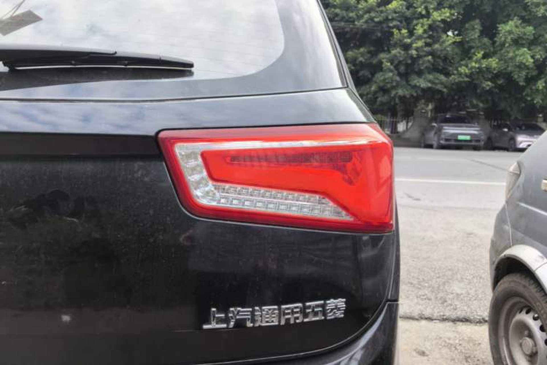 Used Baojun 560 2015 1.8L manual luxury version Right Rear Taillight