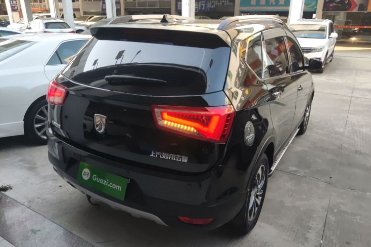 Used Baojun 560 2015 1.8L manual luxury version Right Rear Taillight