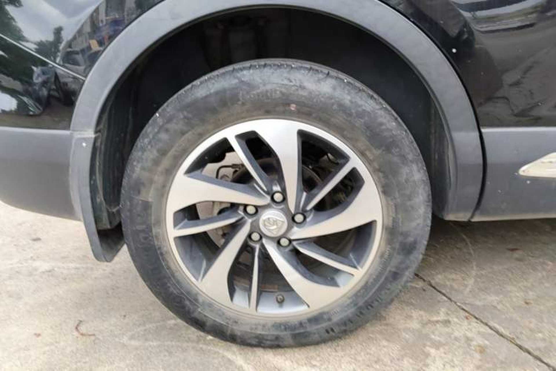 Used Baojun 560 2015 1.8L manual luxury version Right Rear Wheel Hub