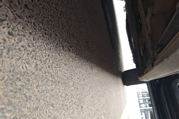 Used Baojun 560 2015 1.8L manual luxury version Right Side Sill