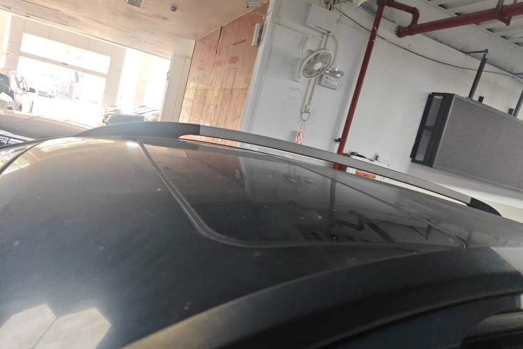 Used Baojun 560 2015 1.8L manual luxury version Roof