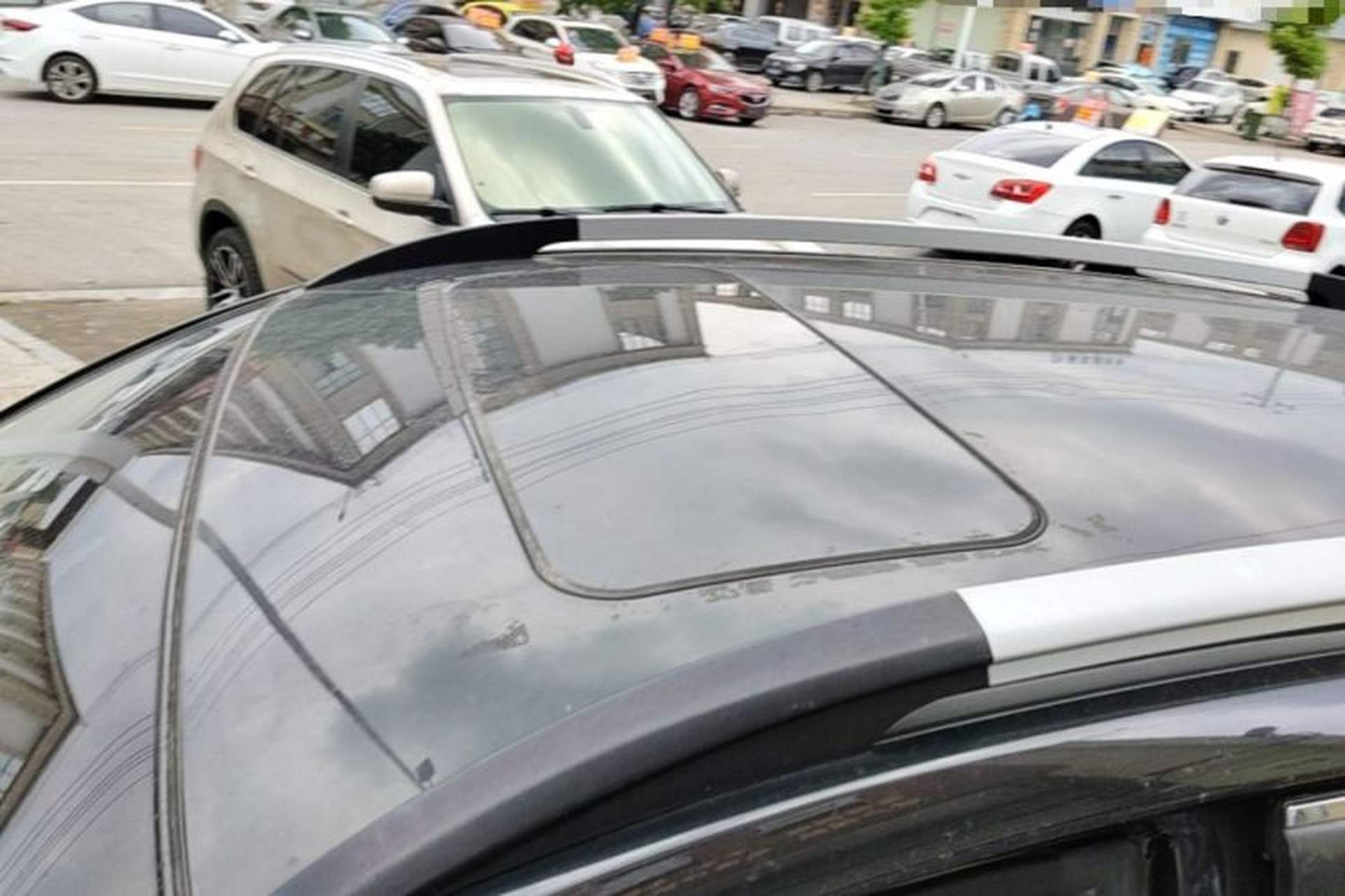Used Baojun 560 2015 1.8L manual luxury version Roof