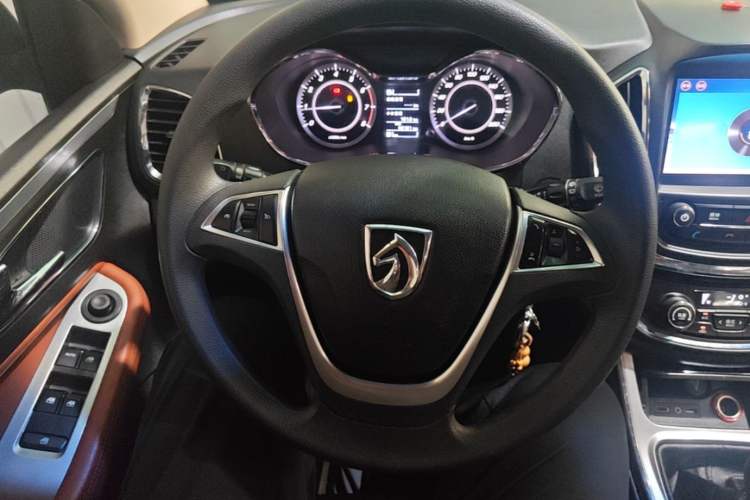 Used Baojun 560 2015 1.8L Manual Elite Edition Steering Wheel