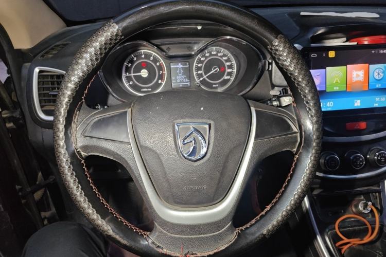 Used Baojun 560 2015 1.8L manual Comfort trim level Steering Wheel
