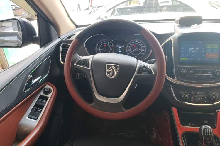 Used Baojun 560 2015 1.8L Manual Elite Edition Steering Wheel