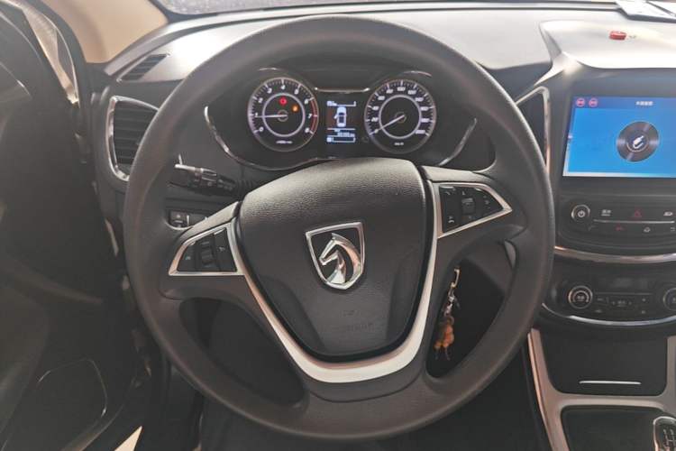 Used Baojun 560 2015 1.8L Manual Elite Edition Steering Wheel