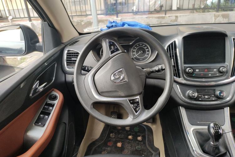 Used Baojun 560 2015 1.8L Manual Elite Edition Steering Wheel