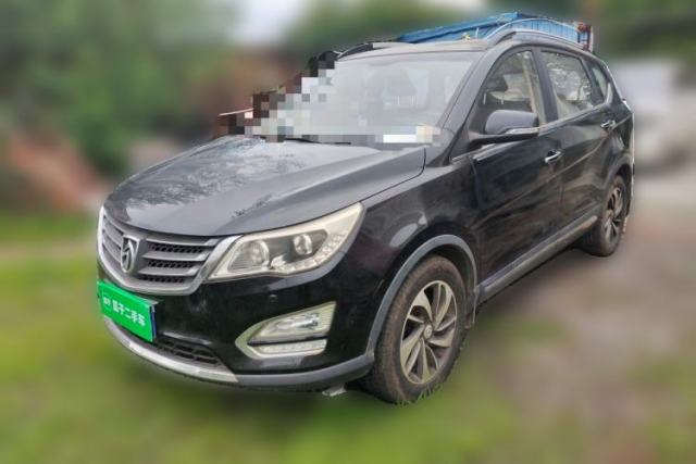 Used Baojun 560 2015 1.8L manual luxury version