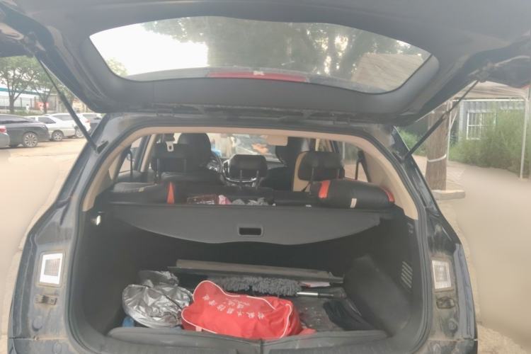 Used Baojun 560 2015 1.8L Manual Elite Edition Trunk