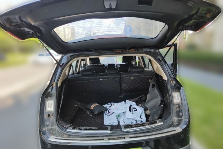 Used Baojun 560 2015 1.8L Manual Elite Edition Trunk