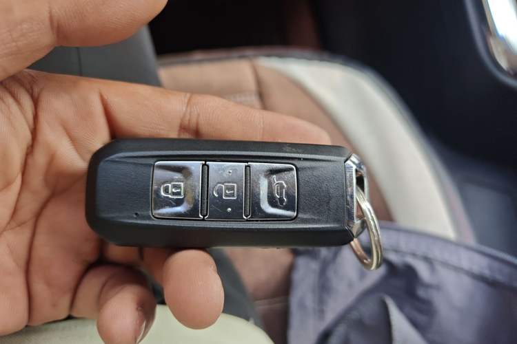 Used Baojun 560 2015 1.8L manual luxury version Vehicle Key