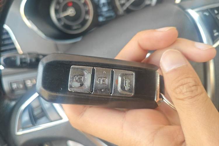 Used Baojun 560 2015 1.8L manual luxury version Vehicle Key