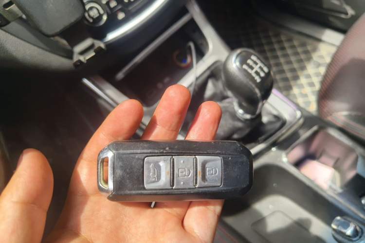 Used Baojun 560 2015 1.8L manual luxury version Vehicle Key