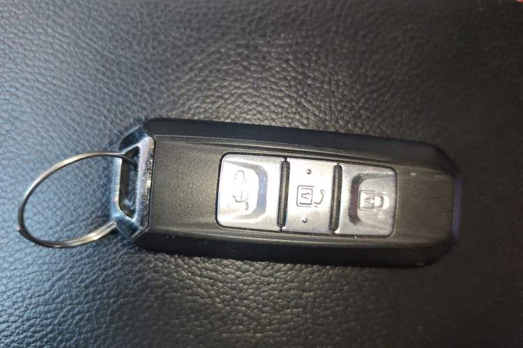 Used Baojun 560 2015 1.8L manual luxury version Vehicle Key