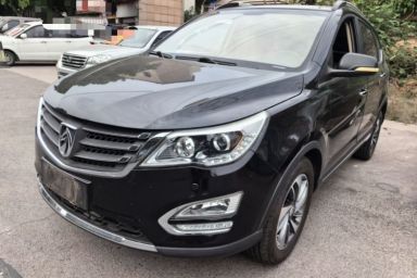Used Baojun 560 2015 1.8L manual luxury version
