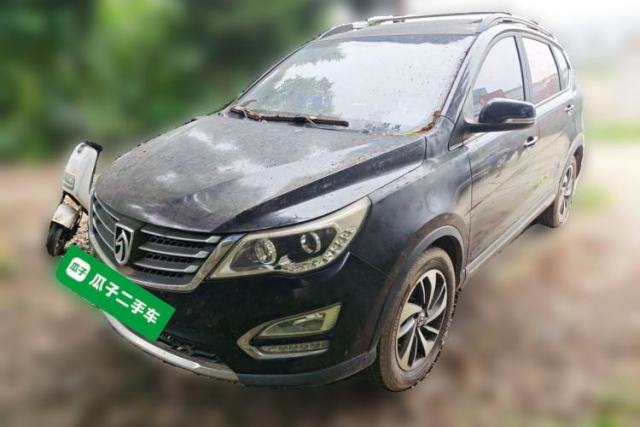 Used Baojun 560 2015 1.8L manual luxury version