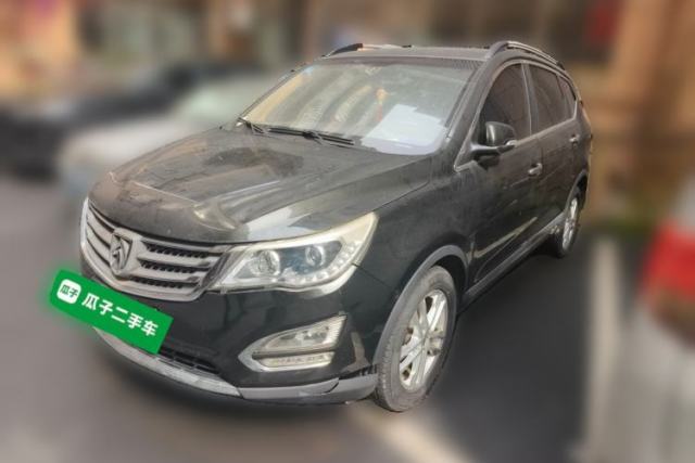 Used Baojun 560 2015 1.8L manual Comfort trim level