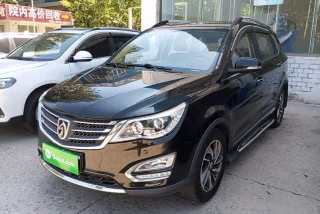 Used Baojun 560 2015 1.8L manual luxury version