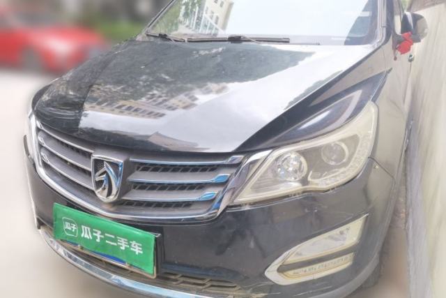 Used Baojun 560 2015 1.8L manual Comfort trim level
