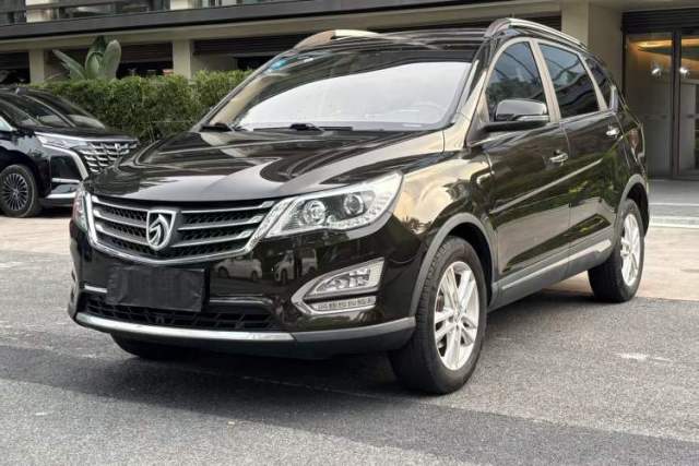 Used Baojun 560 2015 1.8L Manual Elite Edition