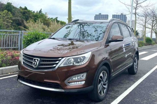 Baojun 560 2015 1.8L manual luxury version de segunda mano