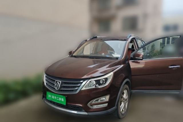 Baojun 560 2015 1.8L Manual Elite Edition مستعملة