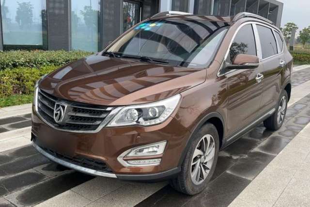 Used Baojun 560 2015 1.8L manual luxury version