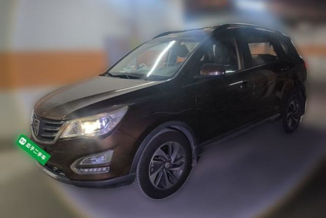 Used Baojun 560 2015 1.8L manual luxury version