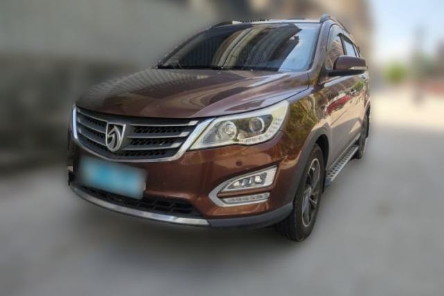 Used Baojun 560 2015 1.8L manual luxury version