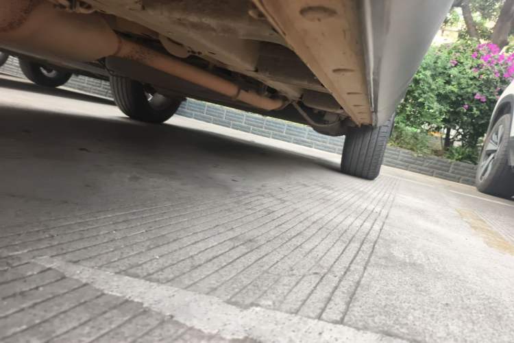 Used Baojun 560 2015 1.8L Manual Elite Edition Chassis Front Left