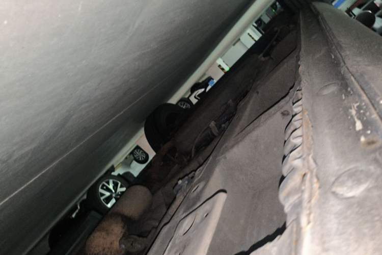 Used Baojun 560 2015 1.8L manual luxury version Chassis Front Right