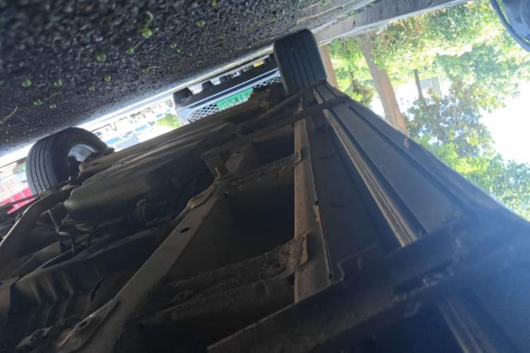 Used Baojun 560 2015 1.8L manual luxury version Chassis Front Right