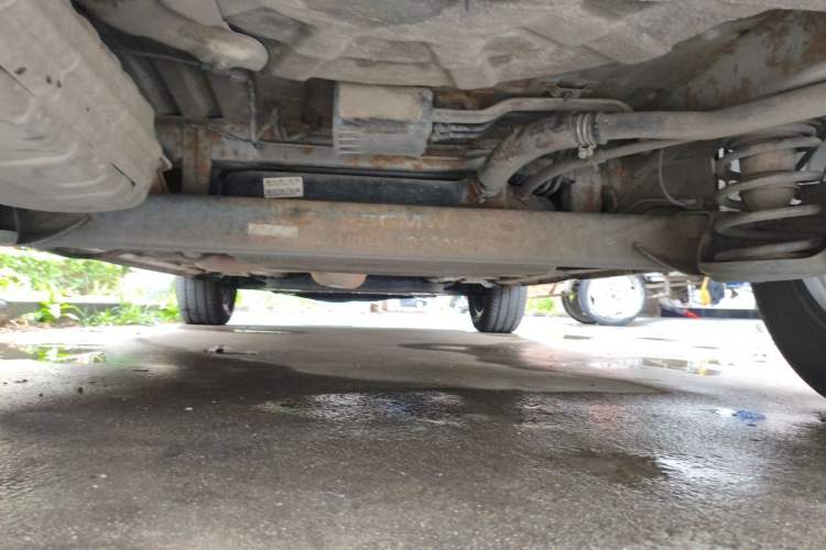 Used Baojun 560 2015 1.8L manual luxury version Chassis Rear