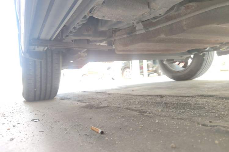 Used Baojun 560 2015 1.8L manual luxury version Chassis Rear Right
