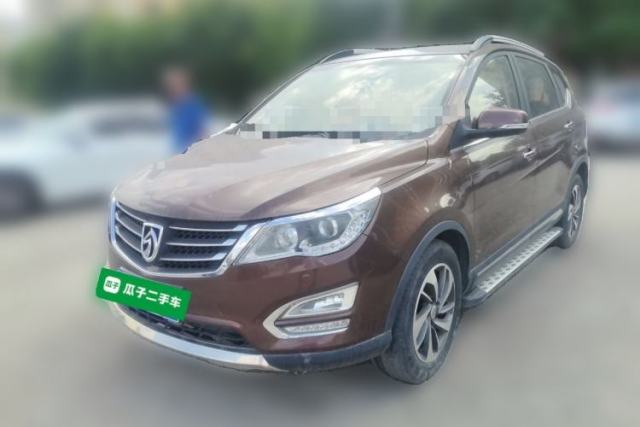Używany Baojun 560 2015 1.8L manual luxury version