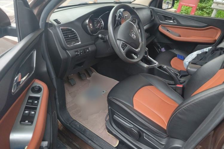 Used Baojun 560 2015 1.8L Manual Elite Edition Driver Seat