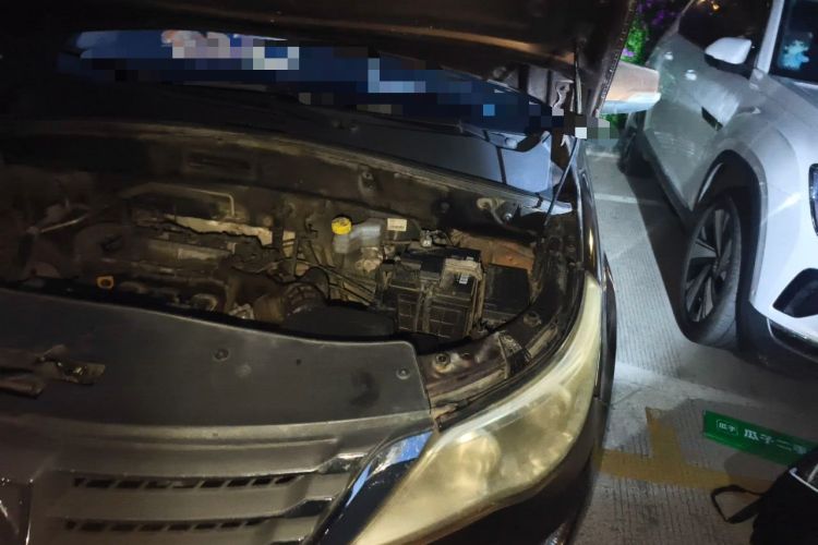 Used Baojun 560 2015 1.8L Manual Elite Edition Engine Bay Left