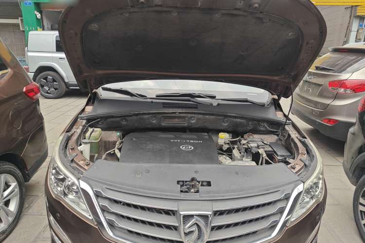 Used Baojun 560 2015 1.8L Manual Elite Edition Engine Bay