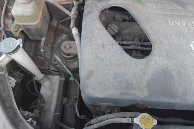 Used Baojun 560 2015 1.8L manual luxury version Engine Bay Right